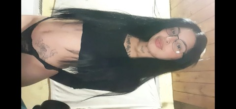 leaababy12 onlyfans leaked picture 2