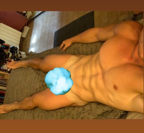 leo.tivann onlyfans leaked picture 2