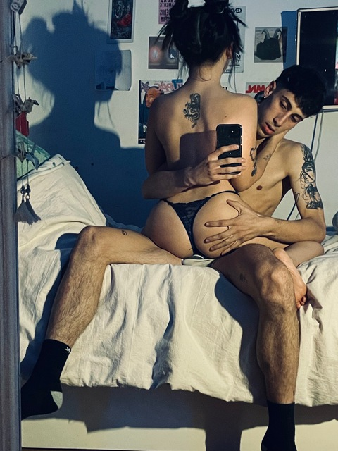 leviandlenna onlyfans leaked picture 2