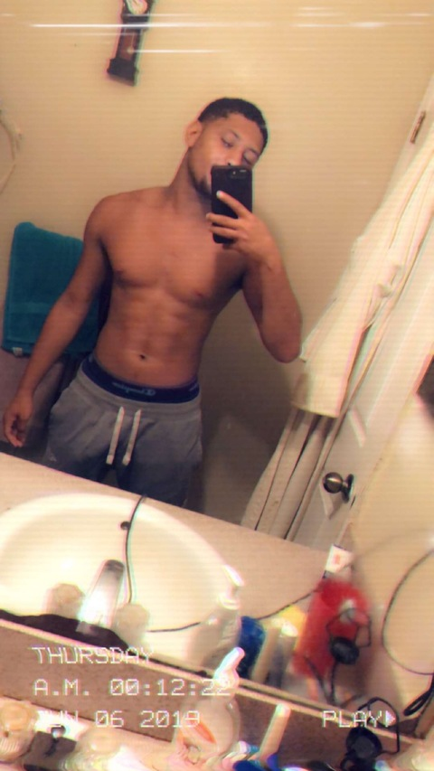 lightskinnmandingo98 onlyfans leaked picture 2