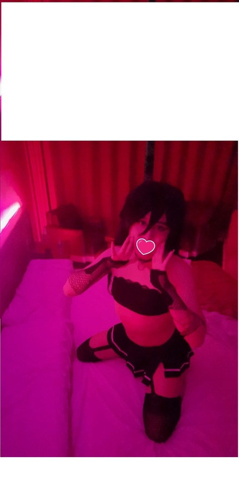 lilykilybom onlyfans leaked picture 2