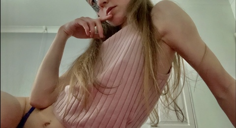 lilyxlittle onlyfans leaked picture 2