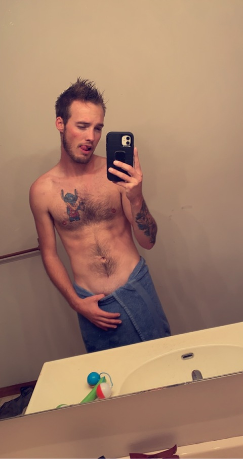 littlestitch98 onlyfans leaked picture 2