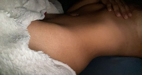 lovelymulatto onlyfans leaked picture 2