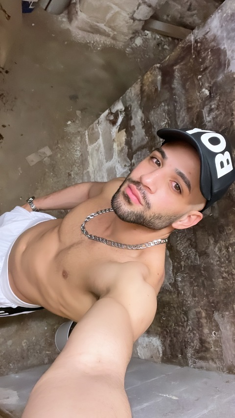 luccasmarques onlyfans leaked picture 2