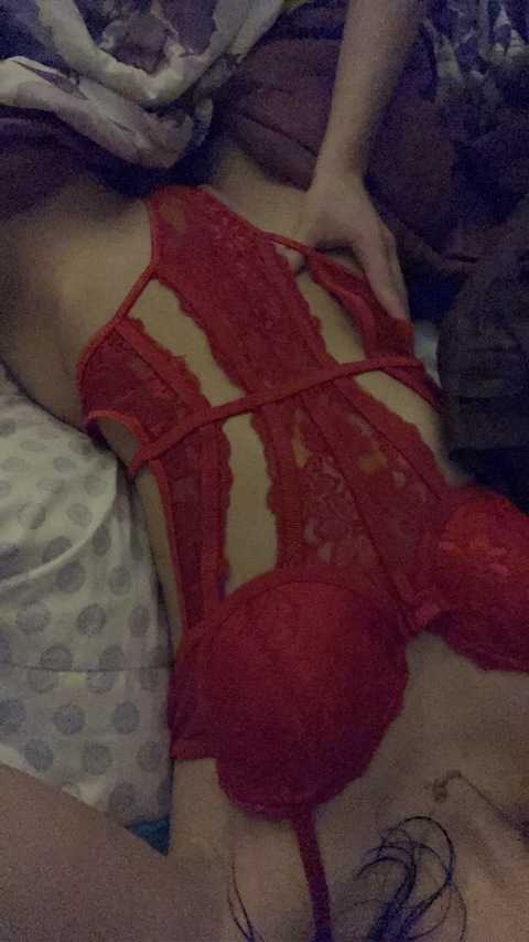 luhbbyash onlyfans leaked picture 2