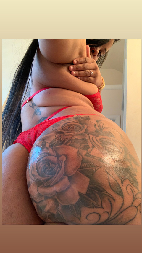 lulthickumsss onlyfans leaked picture 2