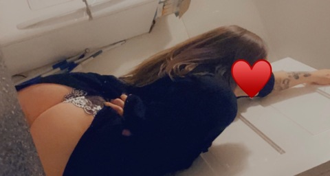 lusciouslarainaxoxo onlyfans leaked picture 2