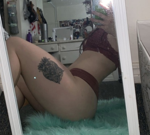 maccyyyjuliet onlyfans leaked picture 2