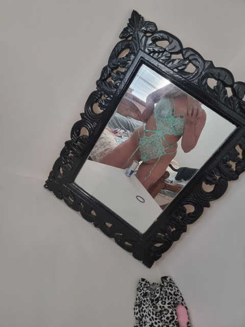 maddylee69 onlyfans leaked picture 2