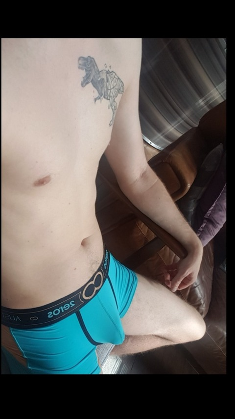 mancguy86 onlyfans leaked picture 2