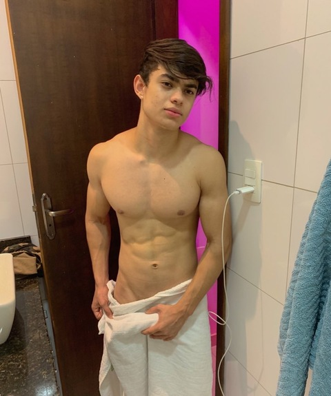 matheus_fariiaas onlyfans leaked picture 2