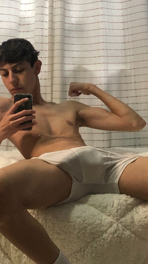 matheuss.16 onlyfans leaked picture 2