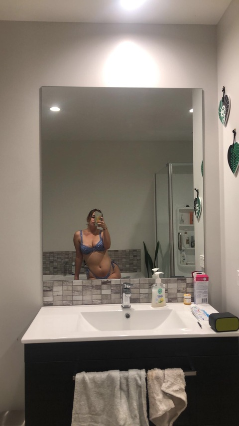 mikaylalee onlyfans leaked picture 2