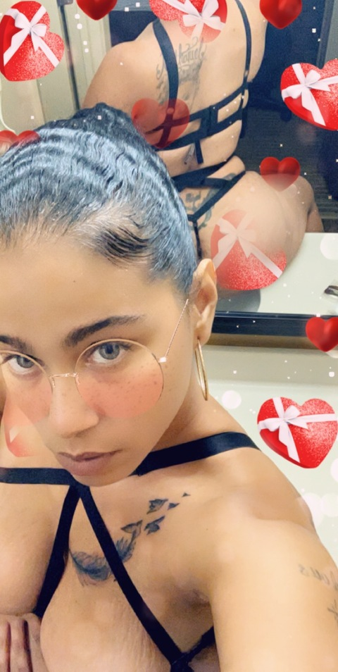 milanopersuasion onlyfans leaked picture 2