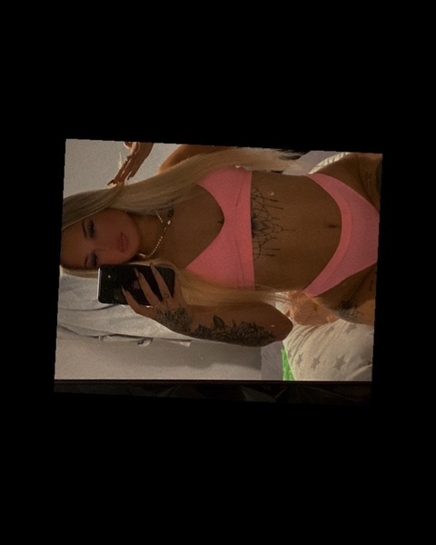 millieforey onlyfans leaked picture 2