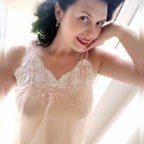 View miss_vintagebetty OnlyFans content for free 

 profile picture
