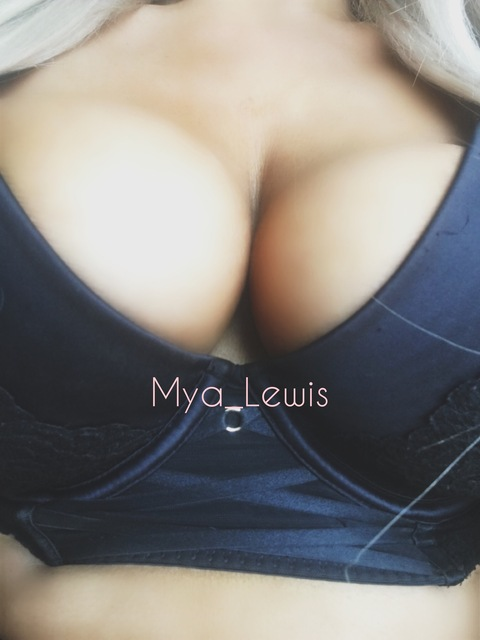 mya_lewis onlyfans leaked picture 2