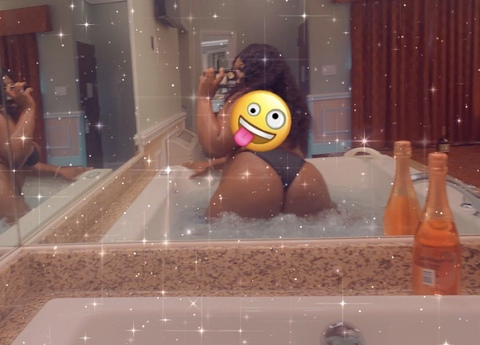 mzmamamarie onlyfans leaked picture 2