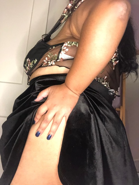 natashabbbby onlyfans leaked picture 2