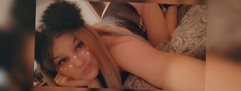 naughtylilnekofree onlyfans leaked picture 2