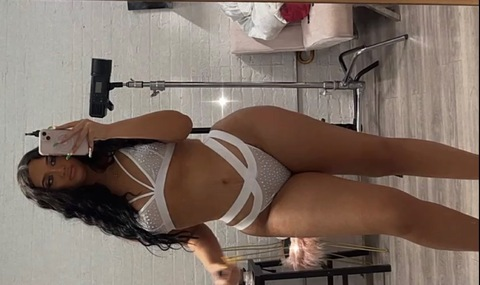 naziawhite onlyfans leaked picture 2