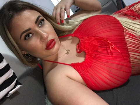 nicolle24 onlyfans leaked picture 2