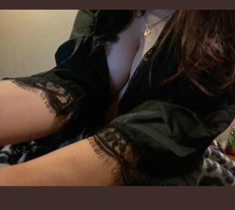 nikkisinsxx onlyfans leaked picture 2