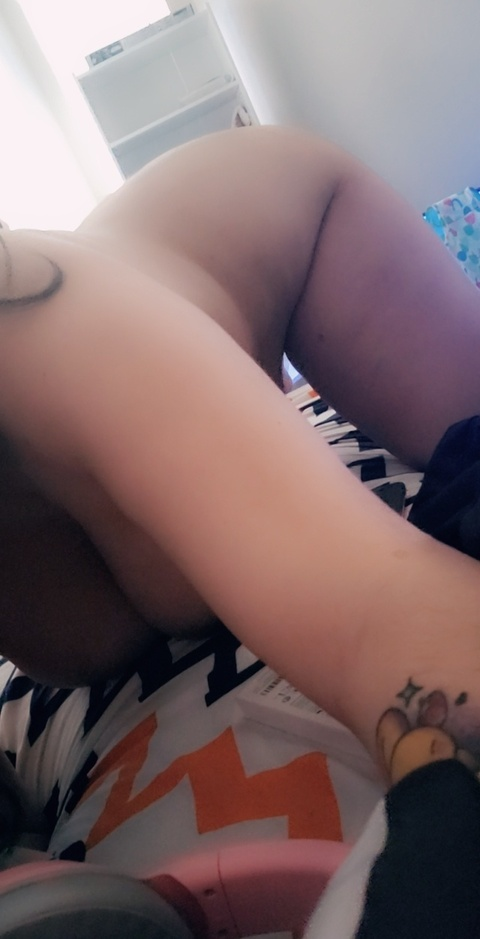 paidrhiannonmarie onlyfans leaked picture 2