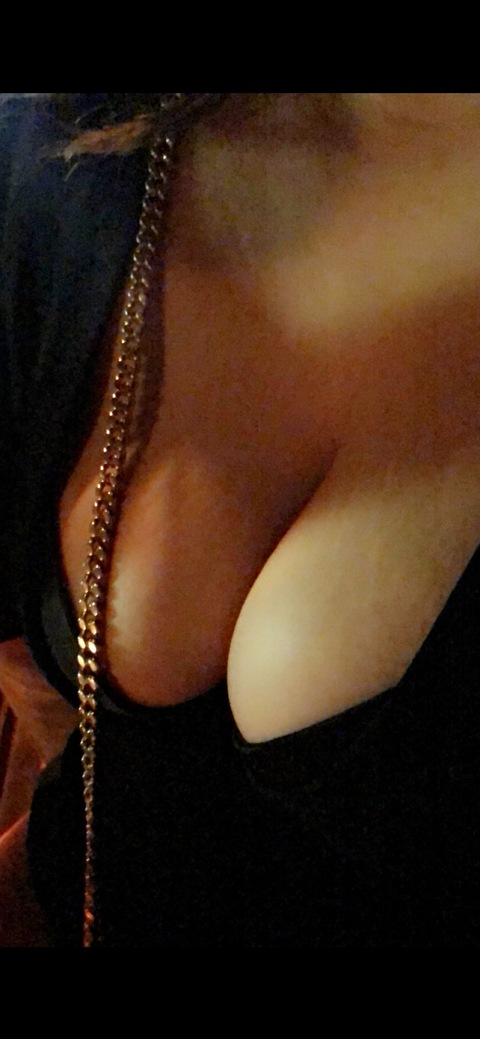 pearlsandpearls onlyfans leaked picture 2