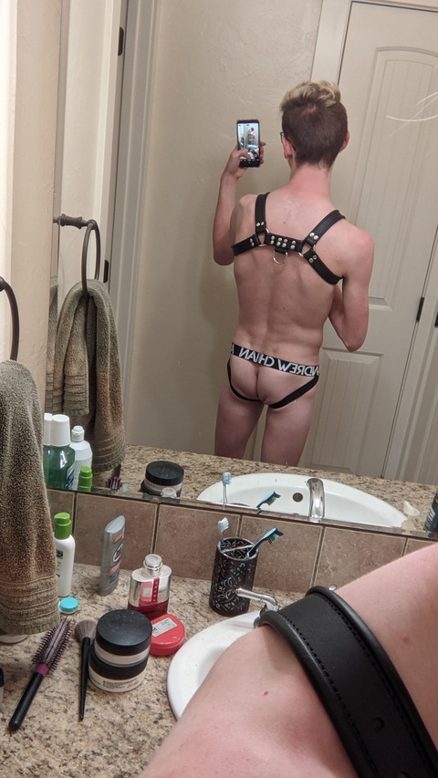 phxtwink onlyfans leaked picture 2