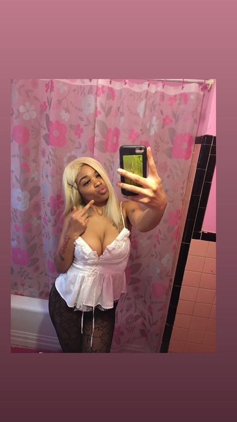 pinkpussyrose1011 onlyfans leaked picture 2