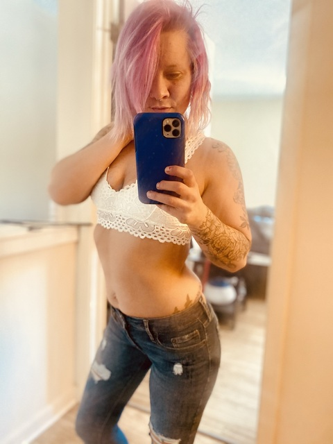 queenbossxo onlyfans leaked picture 2