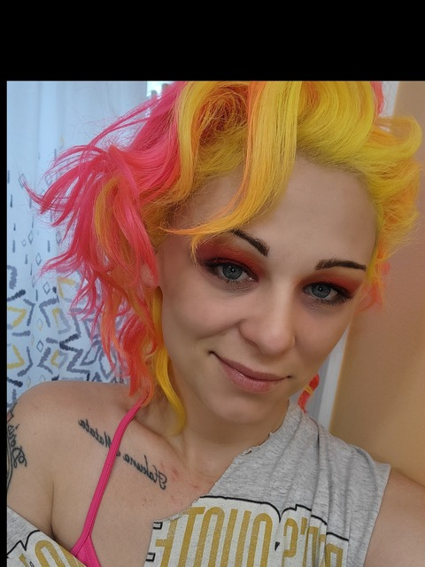 rainbowbrightxxx onlyfans leaked picture 2