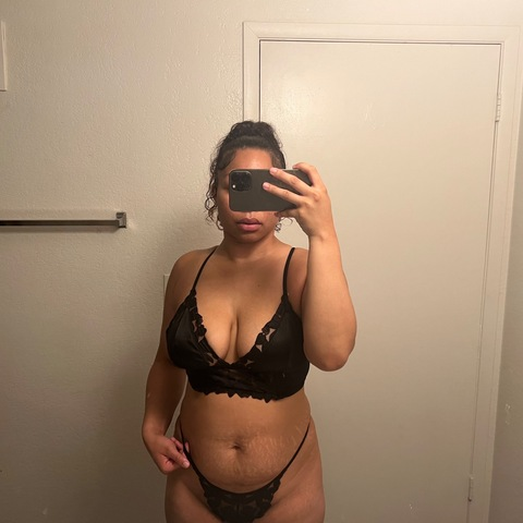 renniren_21 onlyfans leaked picture 2