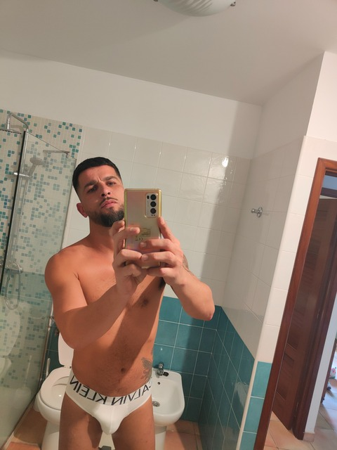 rubenciiiitooooo onlyfans leaked picture 2