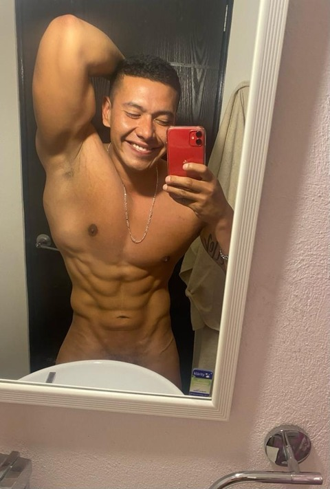 rubentellezof onlyfans leaked picture 2