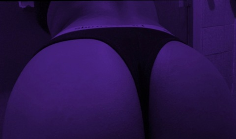 sarahicollins onlyfans leaked picture 2