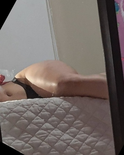 sashaa_mamii onlyfans leaked picture 2