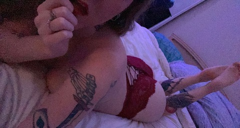 sassyxxxtatts onlyfans leaked picture 2