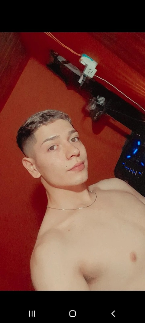 sebastianlopezzz onlyfans leaked picture 2