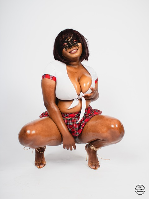 sexyenhle onlyfans leaked picture 2