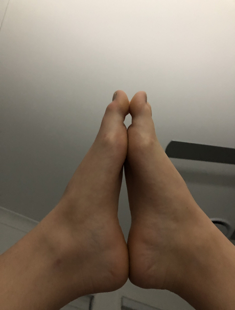 sexyfeetdailyxo onlyfans leaked picture 2
