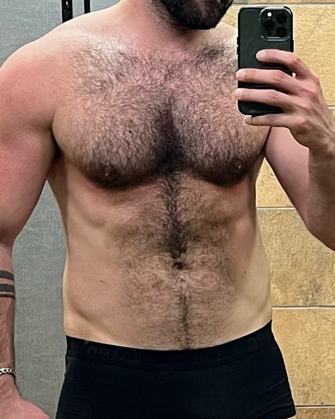 sexyhairyman onlyfans leaked picture 2