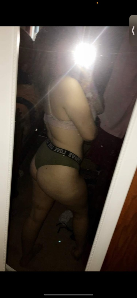 sexymama810 onlyfans leaked picture 2