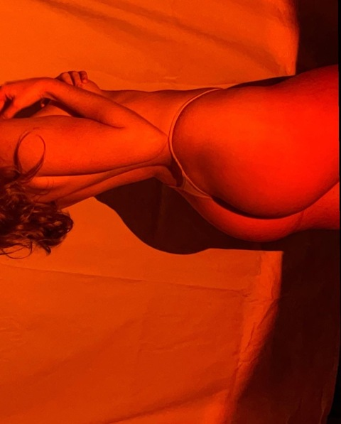 sexynatalie69 onlyfans leaked picture 2