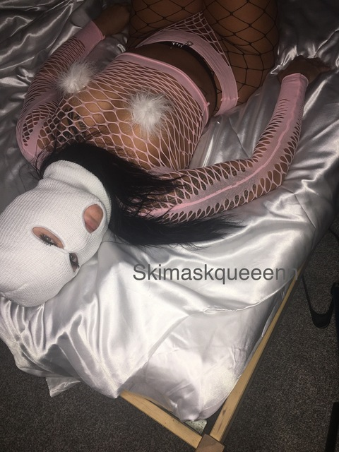 skimaskqueeenn onlyfans leaked picture 2