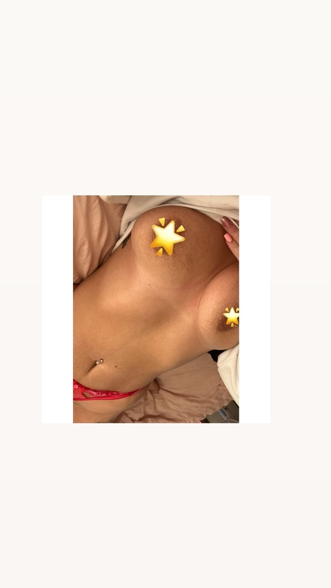 spicylela1 onlyfans leaked picture 2