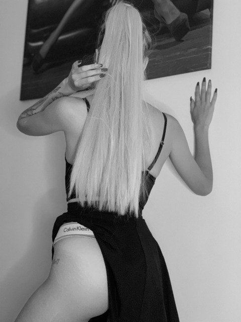 stefanie_b onlyfans leaked picture 2