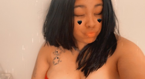 sweetbee92 onlyfans leaked picture 2